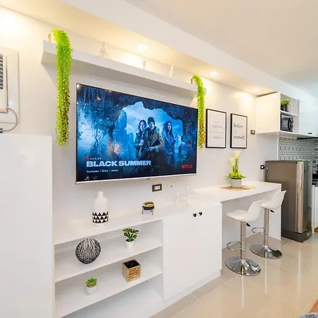 Infini By J&J Apartment Cebu Exterior photo